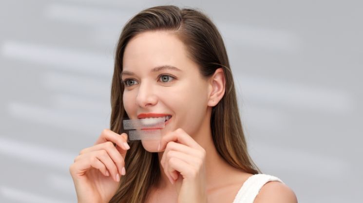 Tiras blanqueadoras de dientes PAP personalizadas: soluciones personalizadas con Onuge